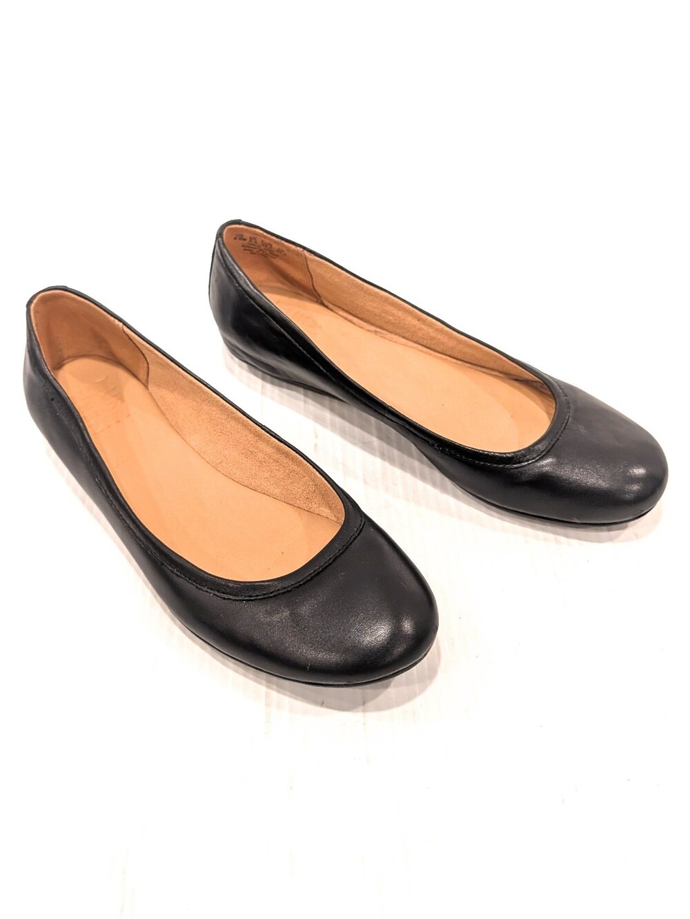 NATURALIZER Brittany Classic Black Leather Ballet Flats Size 8.5